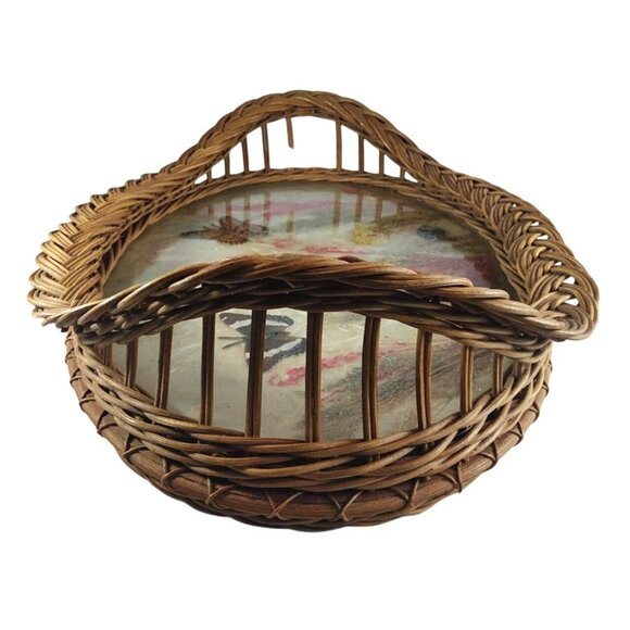 Vintage Wicker Serving Tray W/Floral & Butterfly Design-Piece Broken Near Handle - Picture 9 of 9